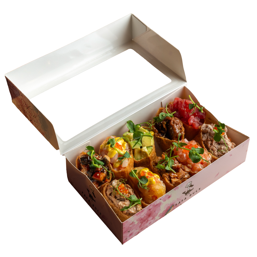 Papa Duck Inari-Sushi in der Takeaway-Box mit Sakura-Verpackung